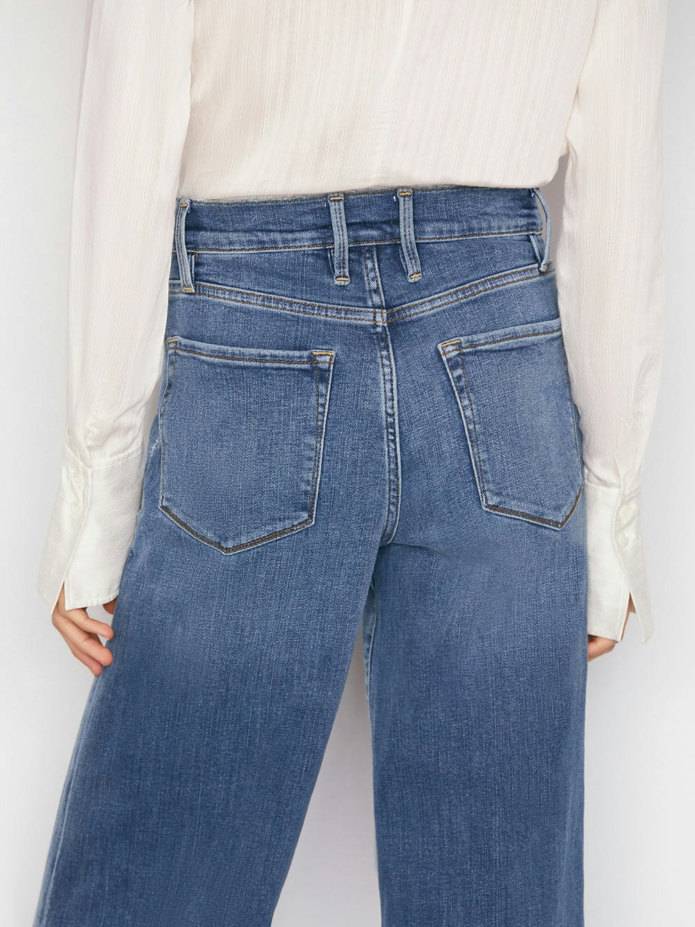 denim back detail view alt:fit2